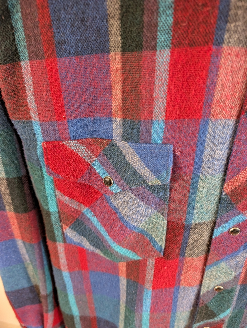 80s "Wrangler - Cowboy Cut - Regular Fit" Multicolor Plaid Western Flannel Shirt - Picture 5 of 10